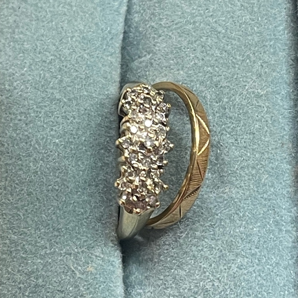 10k gold ring set with genuine diamonds cluster ring can be wedding ring size 6 - Picture 3 of 12